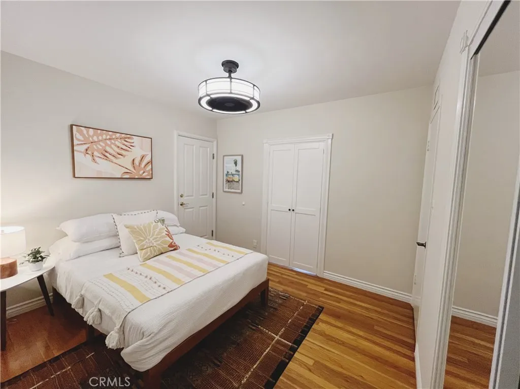 13208 Hansworth Ave, Hawthorne, California 90250 home-pic-13