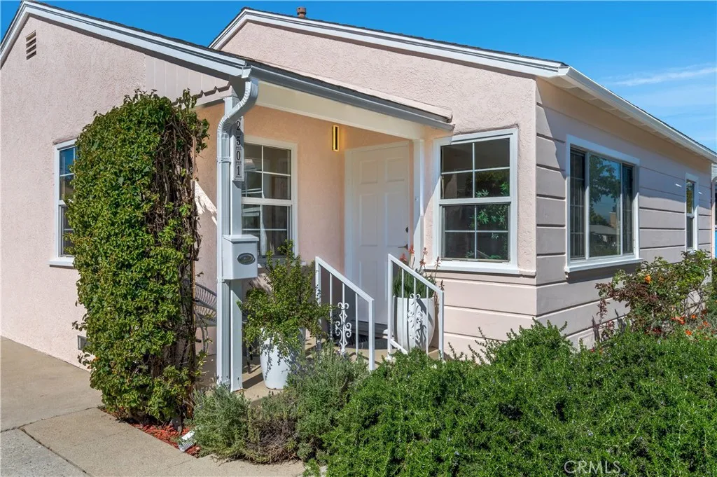 2501 Belmont, Long Beach, California 90815 home-pic-4