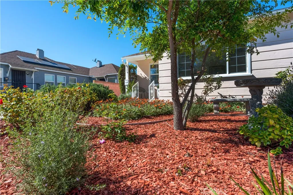 2501 Belmont, Long Beach, California 90815 home-pic-2