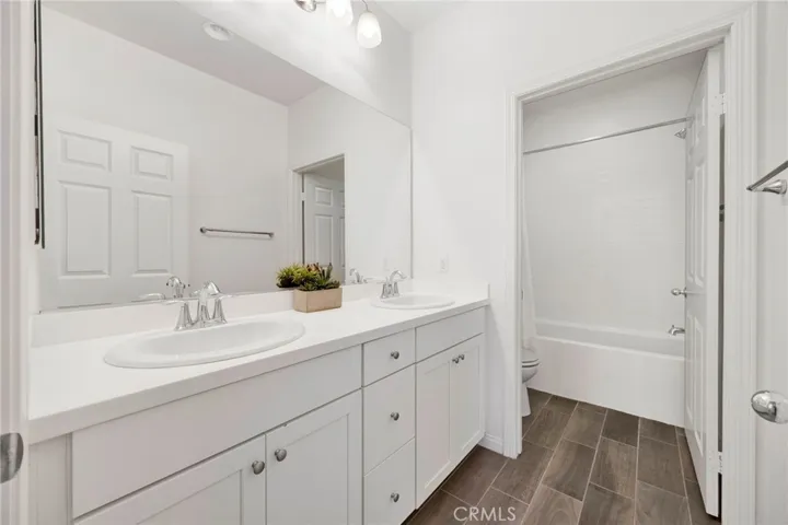 Second floor full bath