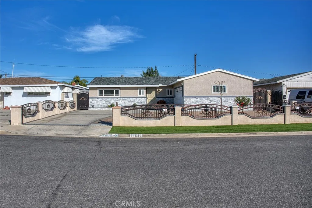 11532 Mac, Garden Grove, California 92841 home-pic-1