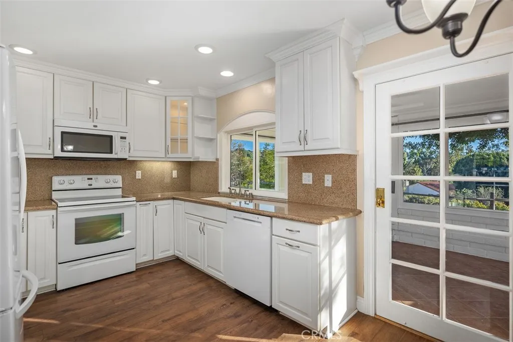 3289 San Amadeo C, Laguna Woods, California 92637 home-pic-22