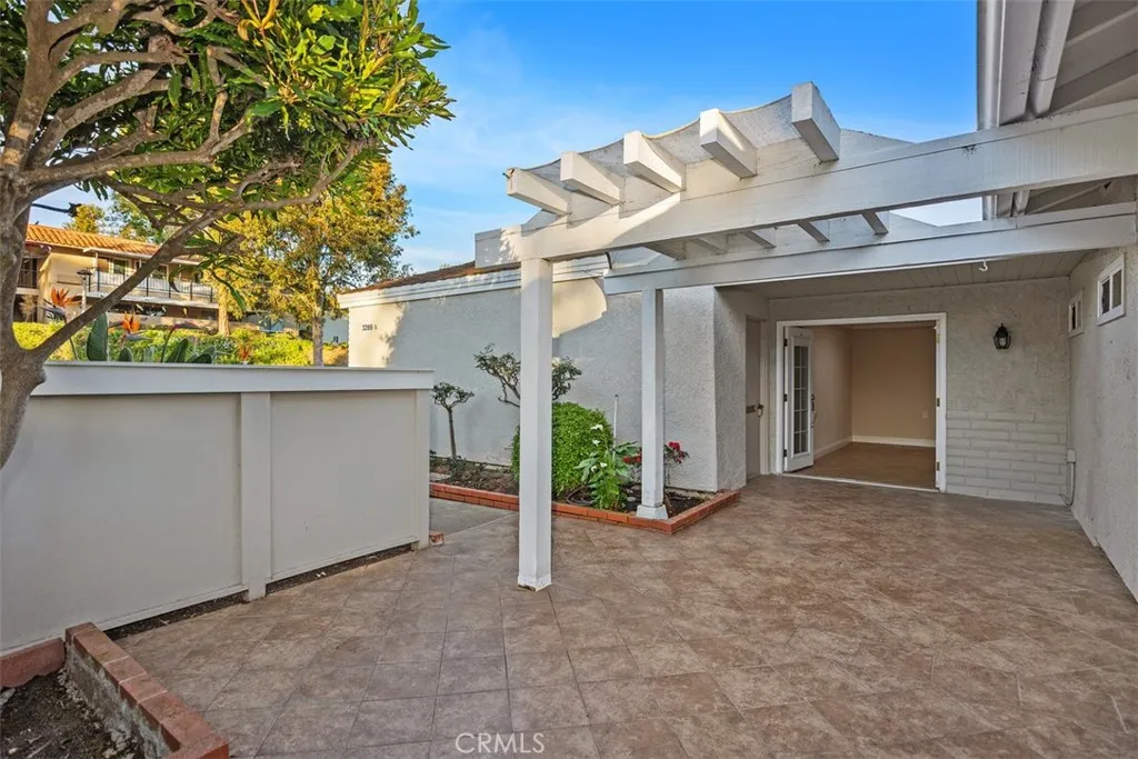 3289 San Amadeo C, Laguna Woods, California 92637 home-pic-5