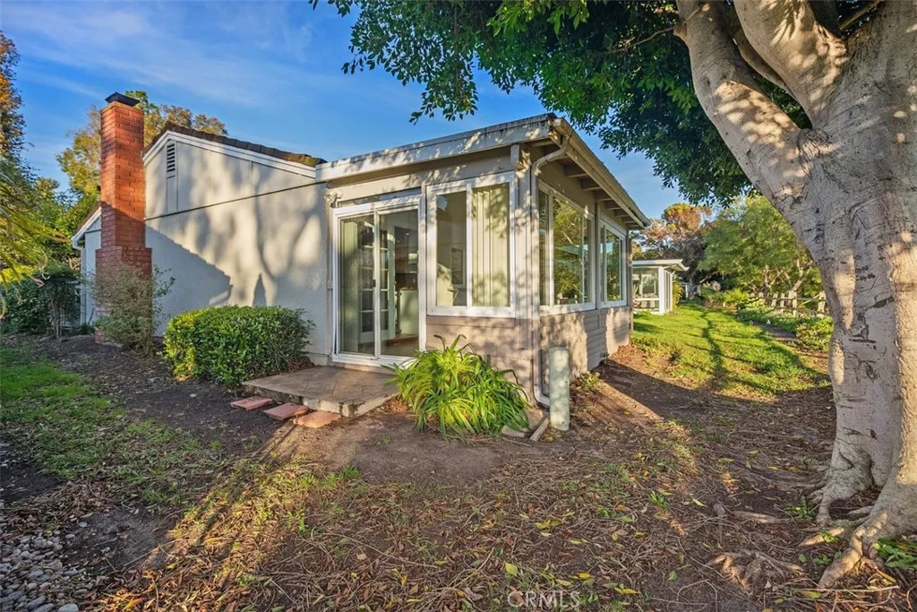 3289 San Amadeo C, Laguna Woods, California 92637 home-pic-18