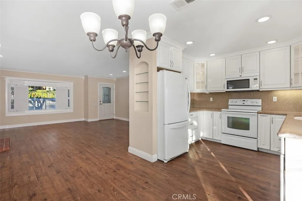 3289 San Amadeo C, Laguna Woods, California 92637 home-pic-14