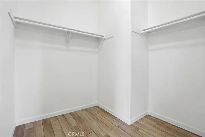 Walking closet