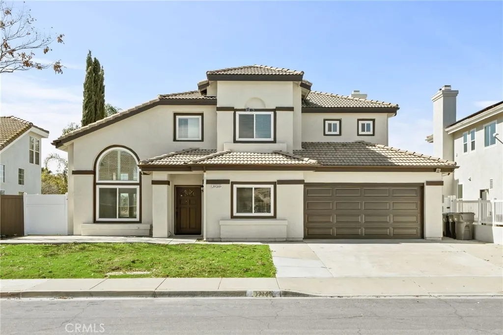 39269 Salinas, Murrieta, California 92563 home-pic-1