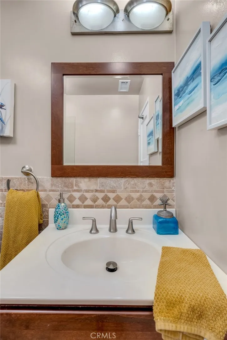 5142 W 142nd Street, Hawthorne, California 90256 home-pic-37
