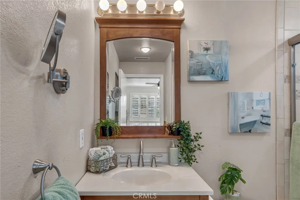 5142 W 142nd Street, Hawthorne, California 90256 home-pic-29