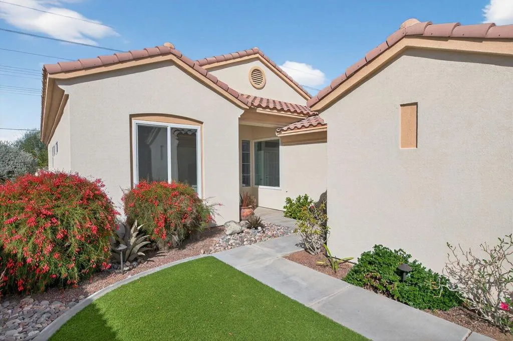 44018 Royal Troon Drive, Indio, California 92201 home-pic-2