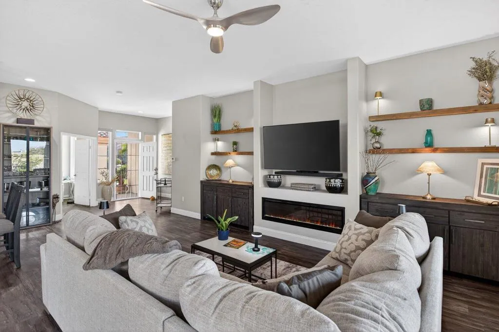 44018 Royal Troon Drive, Indio, California 92201 home-pic-10