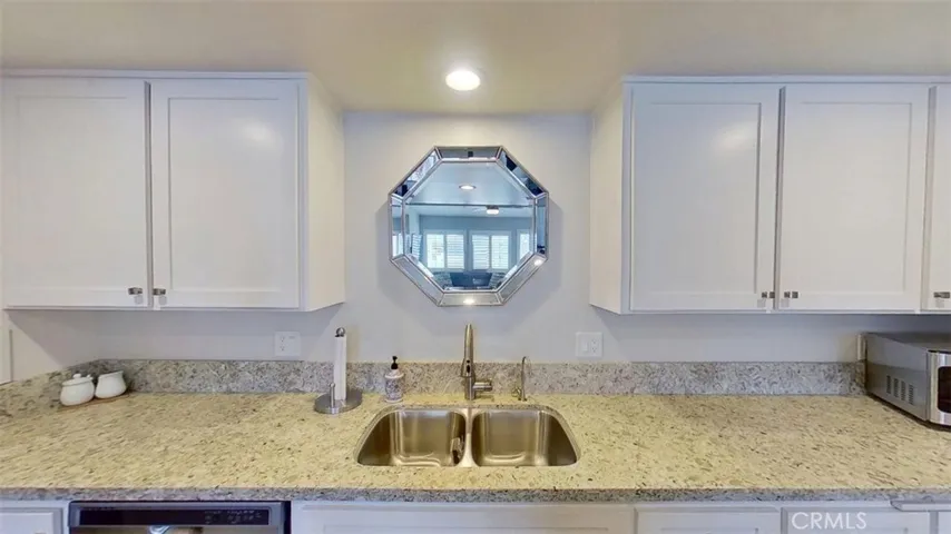 13721 M.3 Alderwood Lane 28 E., Seal Beach, California 90740