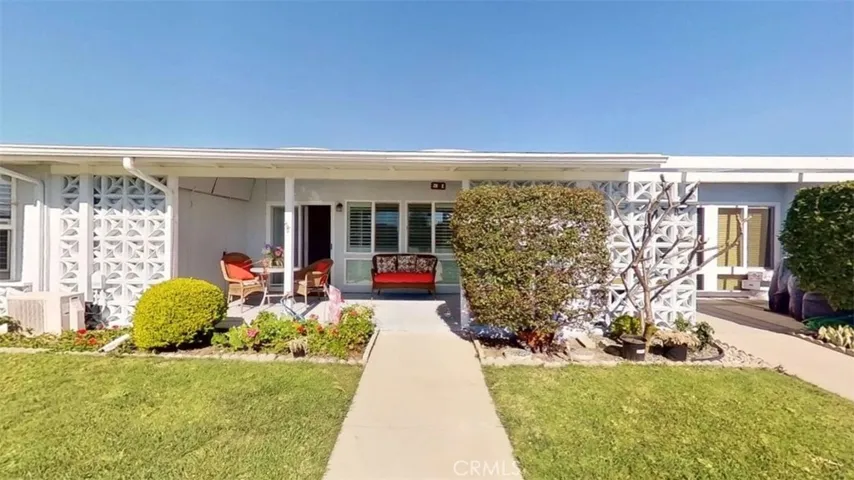 13721 M.3 Alderwood Lane 28 E., Seal Beach, California 90740