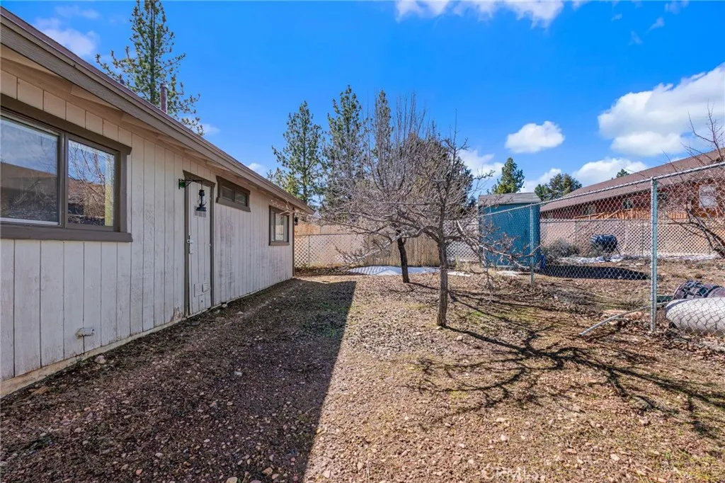 313 Greenspot, Big Bear City, California 92314 home-pic-22