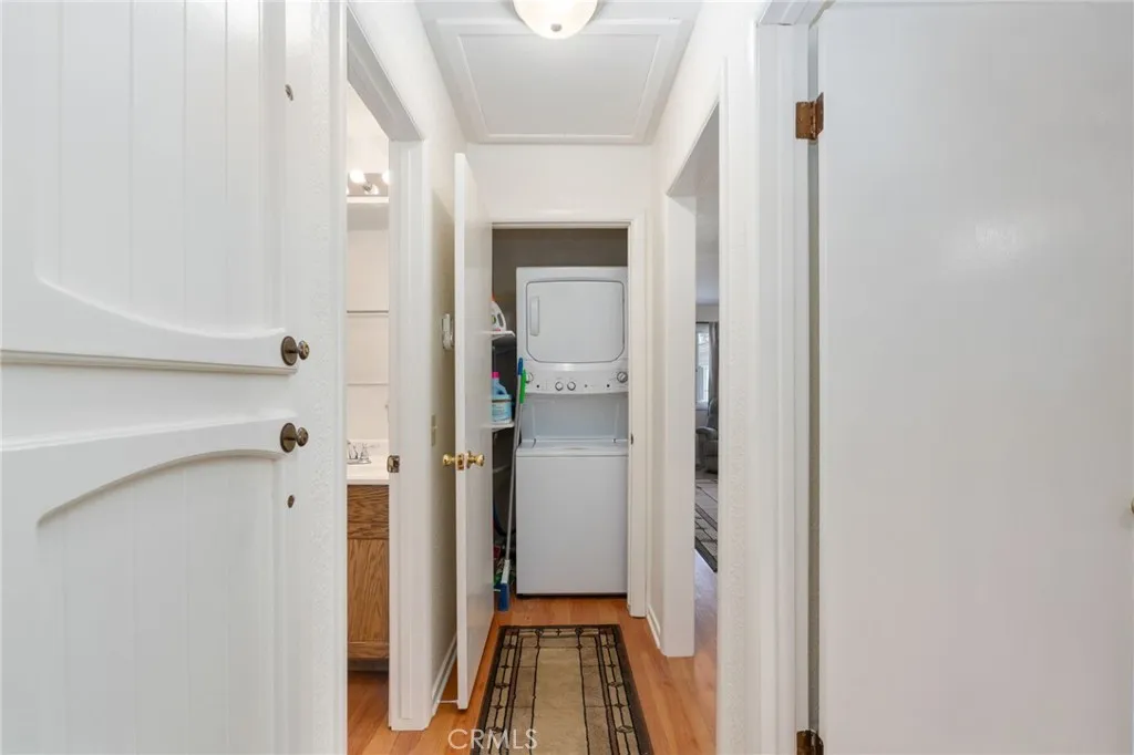 313 Greenspot, Big Bear City, California 92314 home-pic-16