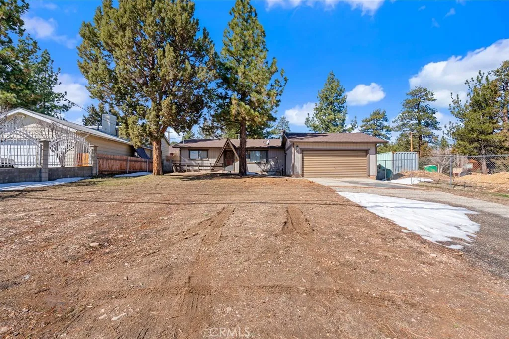 313 Greenspot, Big Bear City, California 92314 home-pic-1