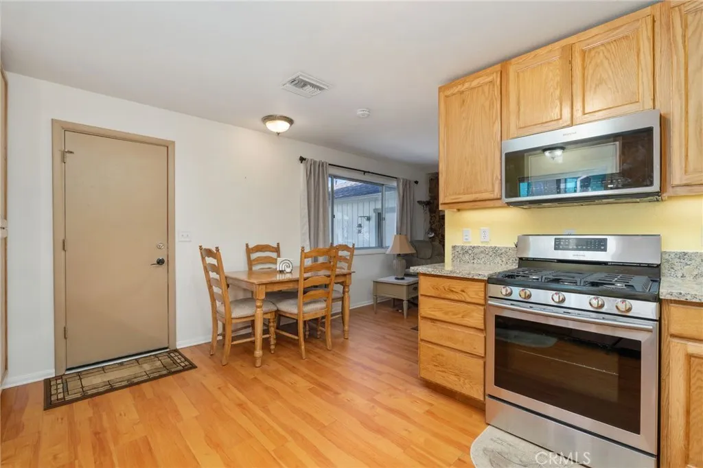 313 Greenspot, Big Bear City, California 92314 home-pic-12