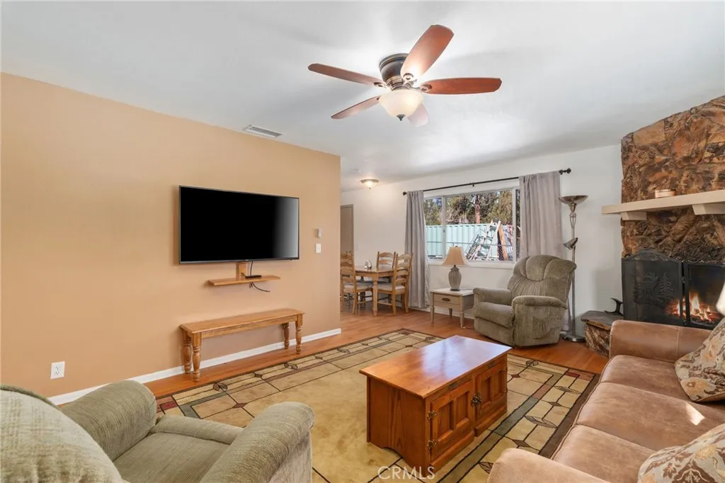 313 Greenspot, Big Bear City, California 92314 home-pic-6