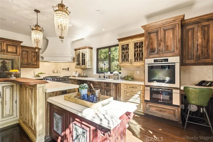 3649 Navajo Place, Palos Verdes Estates, California 90274