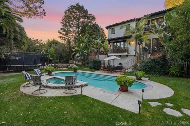 3649 Navajo Place, Palos Verdes Estates, California 90274