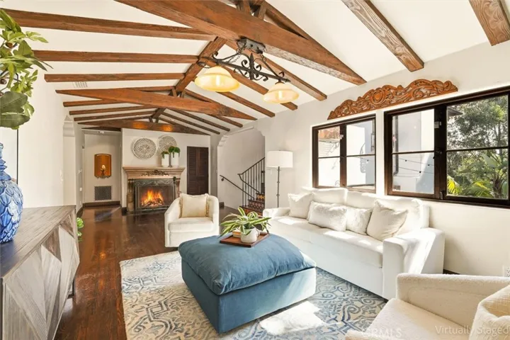 3649 Navajo Place, Palos Verdes Estates, California 90274