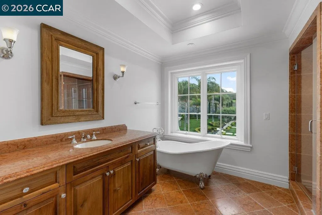 10 10 Serenity Ln, Alamo, California 94507 home-pic-40