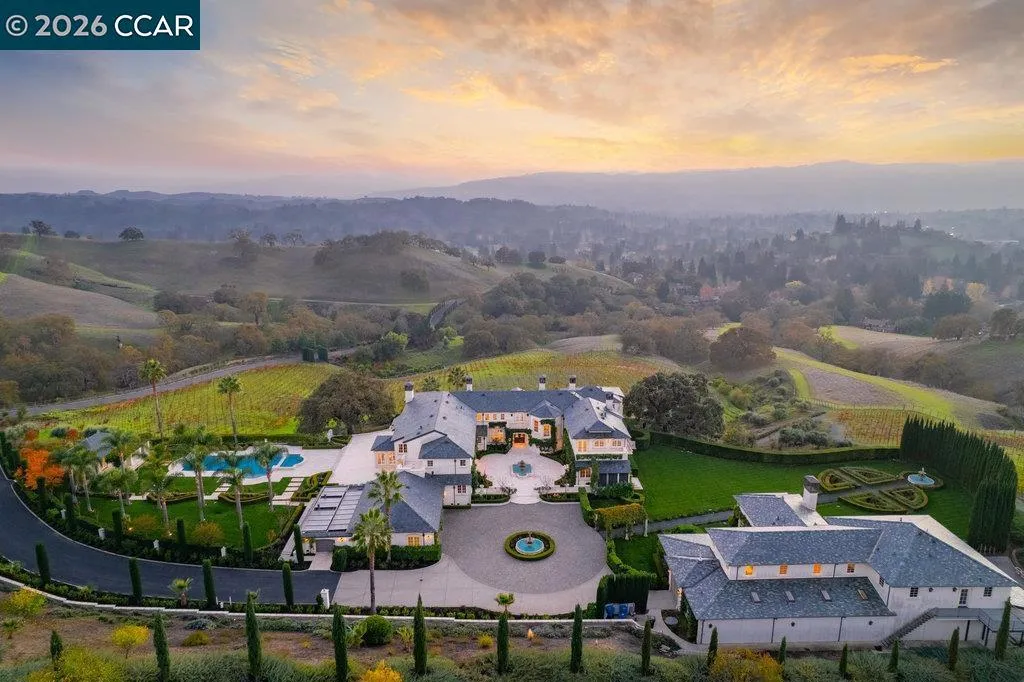 10 10 Serenity Ln, Alamo, California 94507 home-pic-1