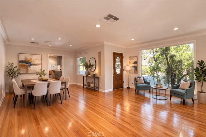 Virtually Staged Picture