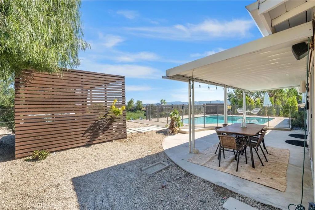7026 Middlesbury Ridge, West Hills, California 91307 home-pic-38