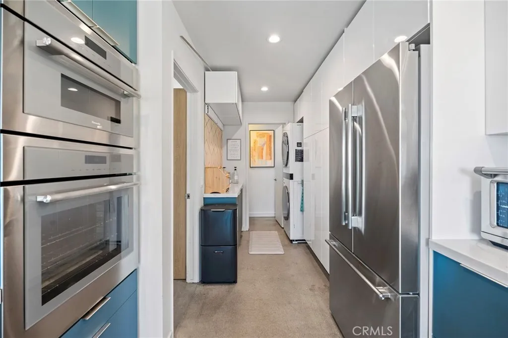 7026 Middlesbury Ridge, West Hills, California 91307 home-pic-22