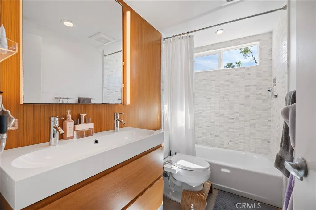 7026 Middlesbury Ridge, West Hills, California 91307 home-pic-34