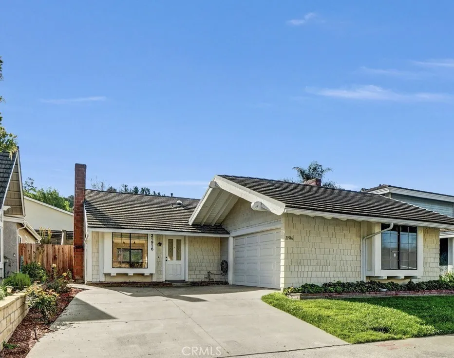 21916 Shenandoah, Lake Forest, California 92630 home-pic-1