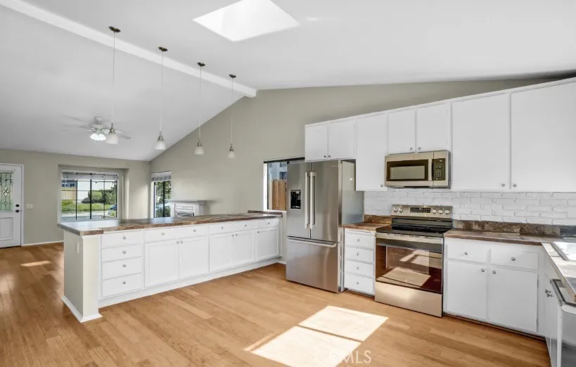 21916 Shenandoah, Lake Forest, California 92630 home-pic-7