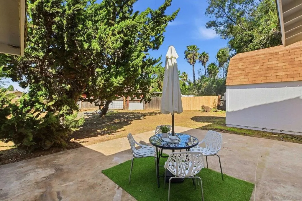 646 Barsby St, Vista, California 92084 home-pic-45