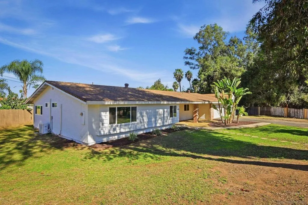 646 Barsby St, Vista, California 92084 home-pic-8