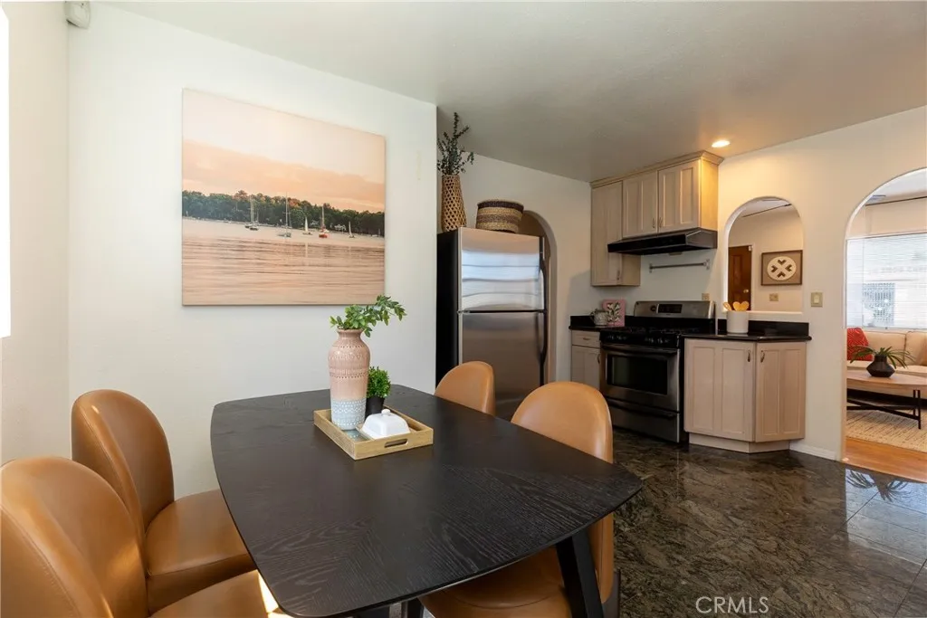 2416 E 10th, Long Beach, California 90804 home-pic-18