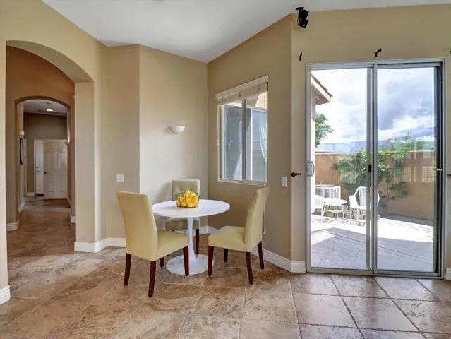 10-82809 Odlum Dr-10