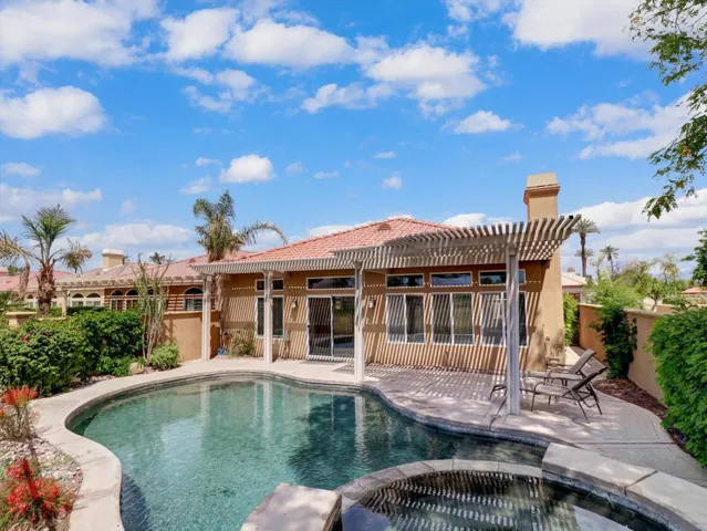 35-82809 Odlum Dr-35