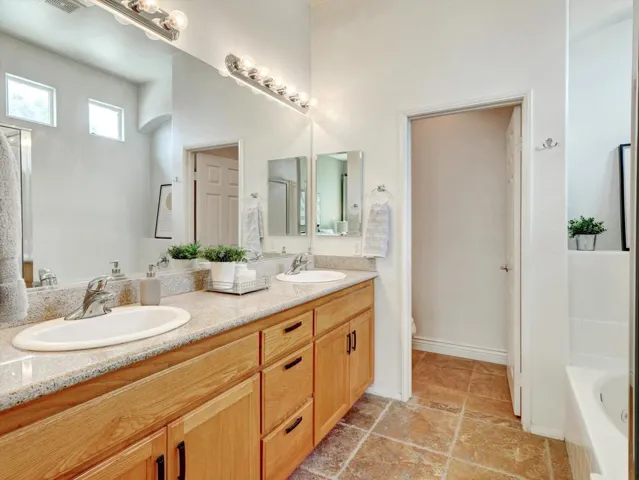 24-82809 Odlum Dr-24