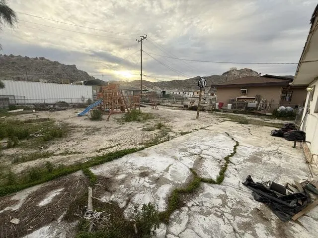 13775 Benton Street, Trona, California 93562 home-pic-17