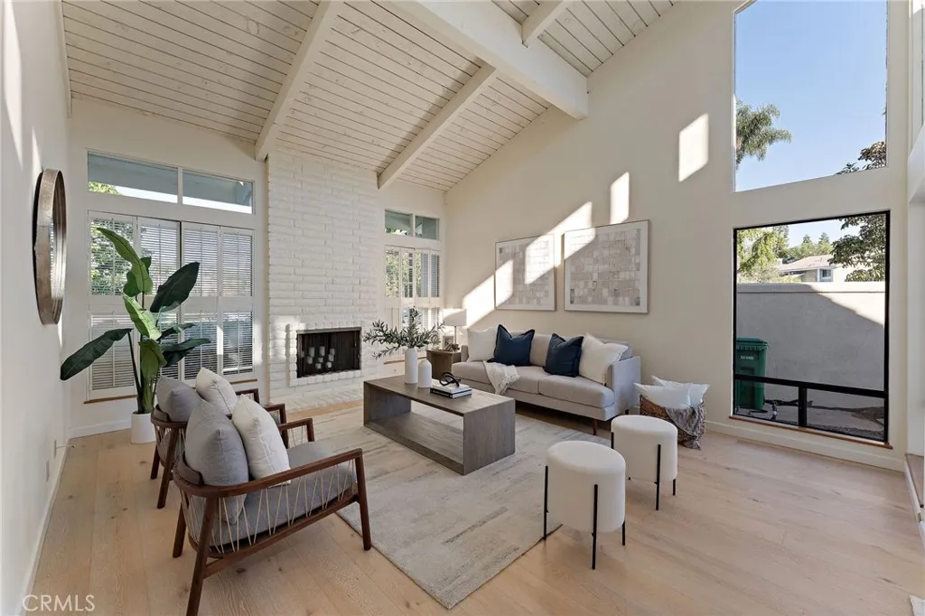 1 Holly, Irvine, California 92612 home-pic-7