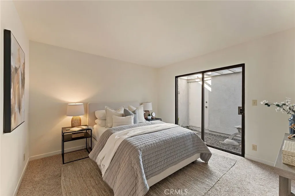 1 Holly, Irvine, California 92612 home-pic-25
