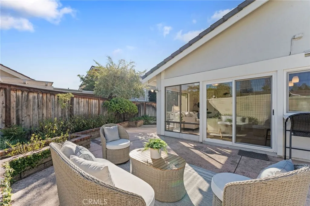 1 Holly, Irvine, California 92612 home-pic-36