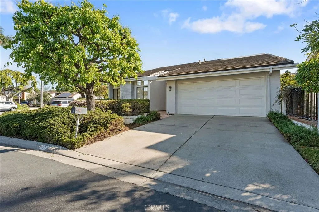 1 Holly, Irvine, California 92612 home-pic-39