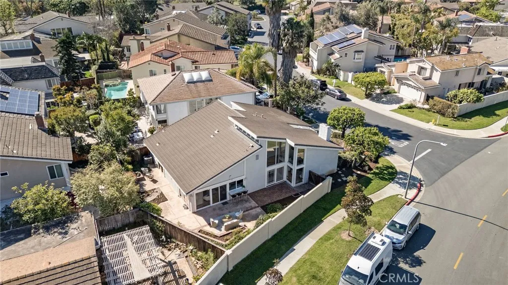 1 Holly, Irvine, California 92612 home-pic-40