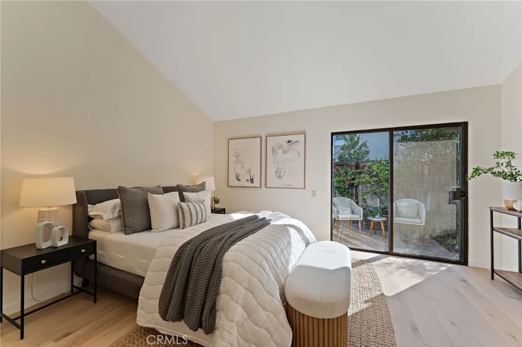 1 Holly, Irvine, California 92612 home-pic-32