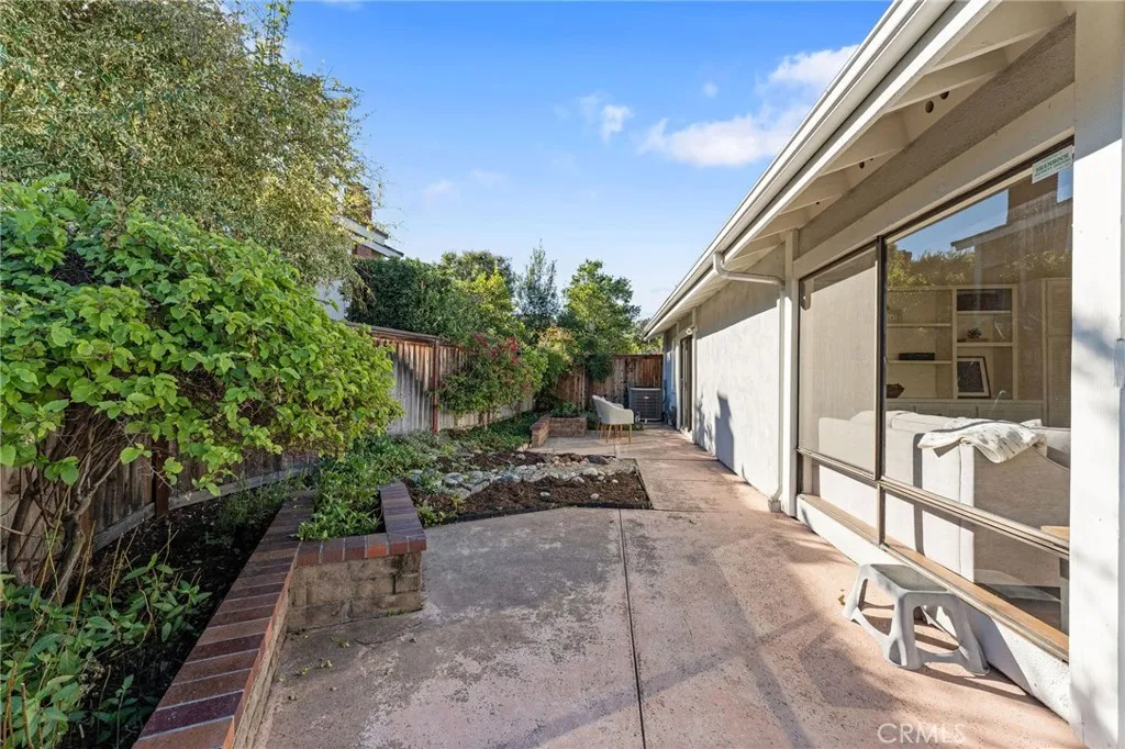 1 Holly, Irvine, California 92612 home-pic-37