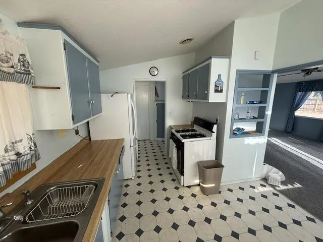 84619 11th Street, Trona, California 93562 home-pic-7