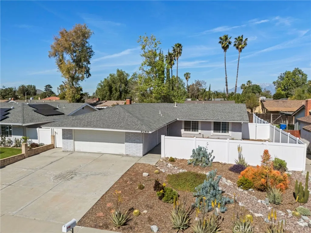 9269 Delano, Riverside, California 92503 home-pic-31
