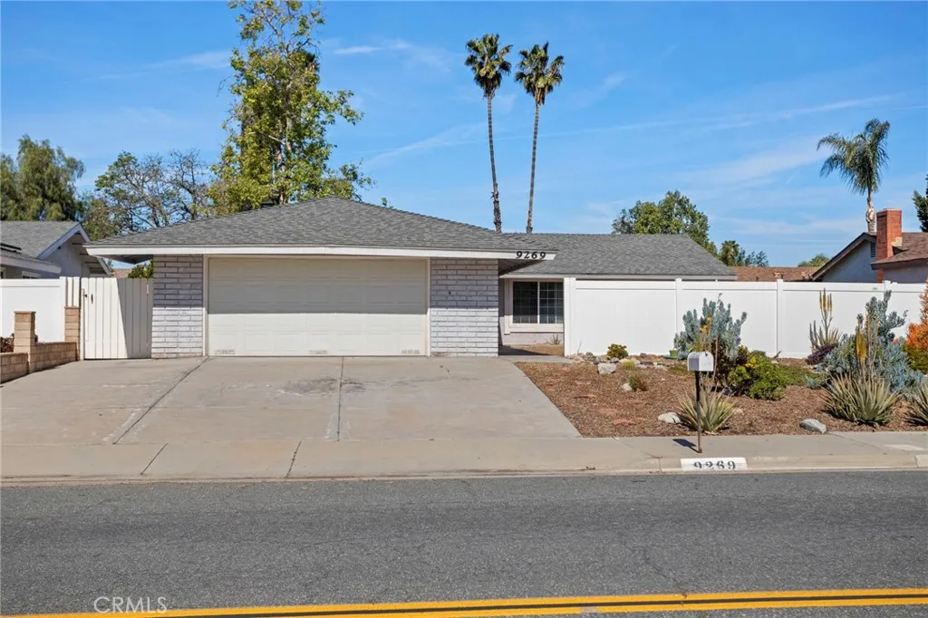 9269 Delano, Riverside, California 92503 home-pic-2